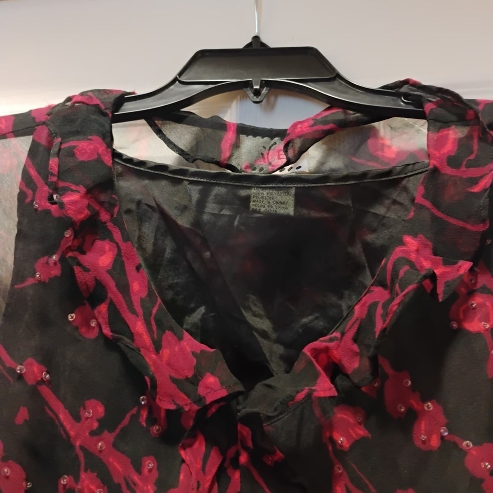 Vintage Ice 100% Silk Sheer Red Floral Blouse with Sequins Black Lining Size XL - Picture 2 of 6